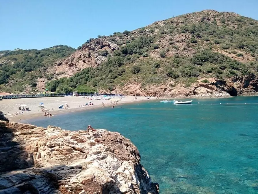 Immagine 15 di Appartamento in vendita  a Rio Marina