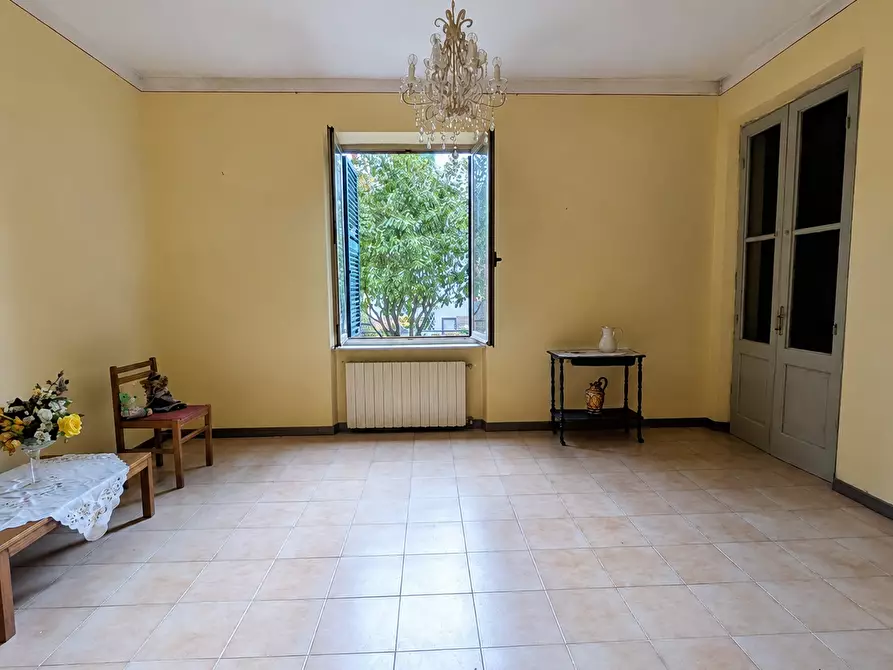 Immagine 1 di Appartamento in vendita  a Barga