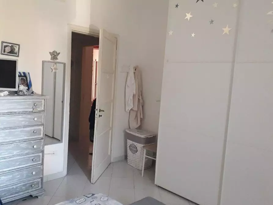 Immagine 3 di Appartamento in vendita  a Massa