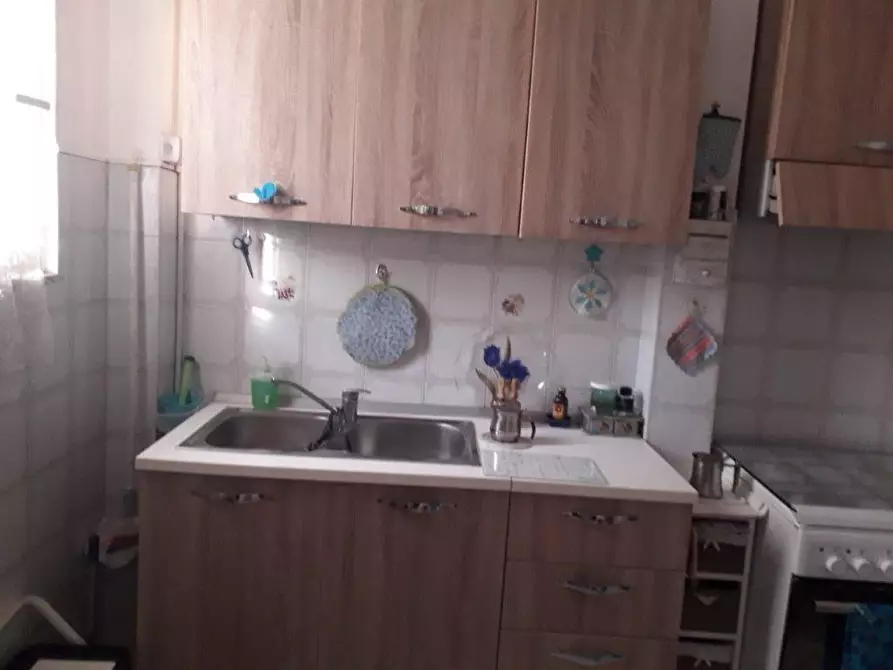 Immagine 5 di Appartamento in vendita  a Massa