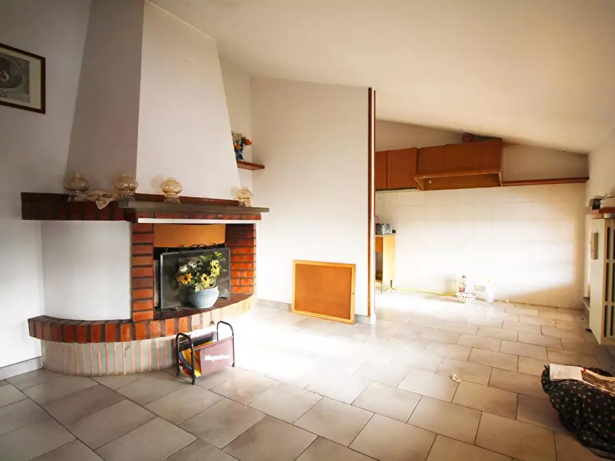 Immagine 13 di Casa bifamiliare in vendita  a Lamporecchio