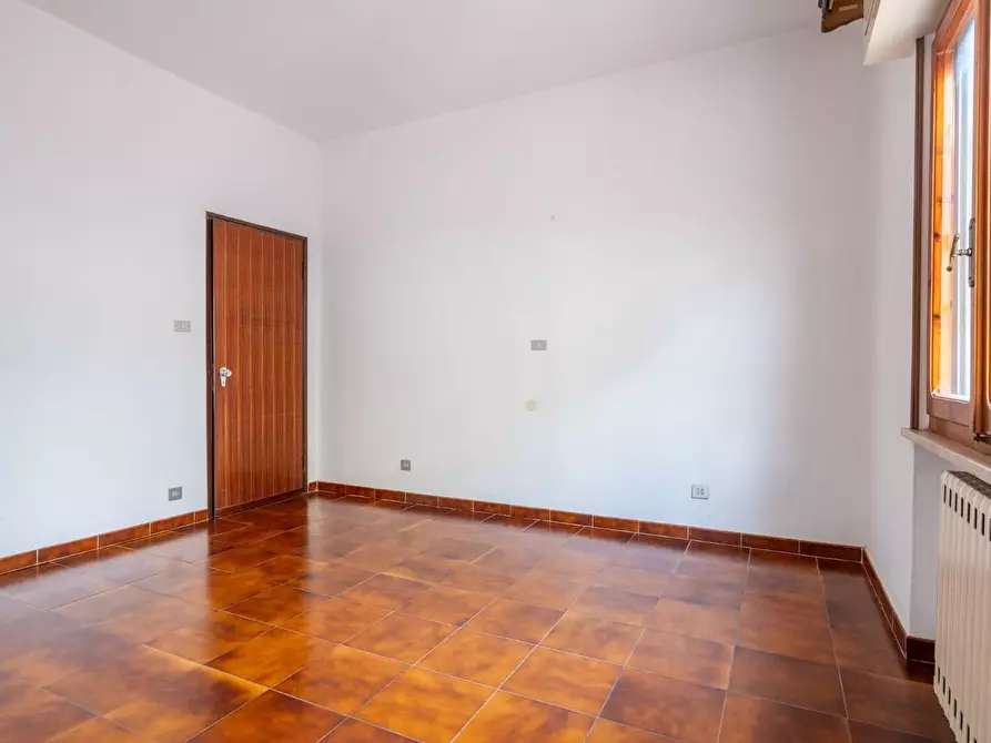 Immagine 31 di Casa indipendente in vendita  a Buti