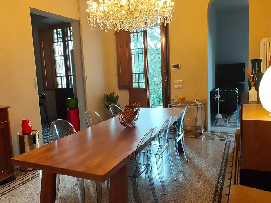 Immagine 13 di Appartamento in vendita  a Lucca