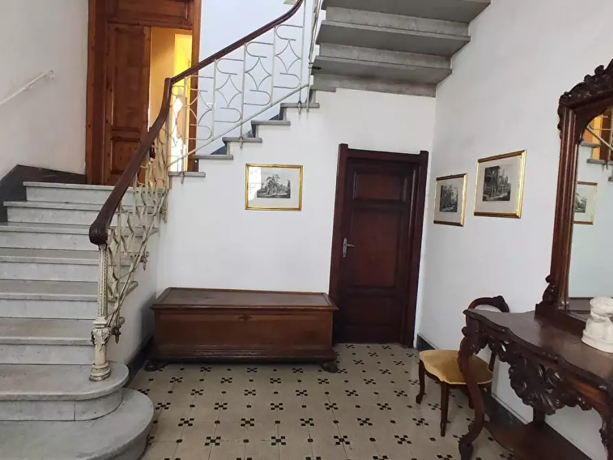 Immagine 24 di Appartamento in vendita  a Lucca