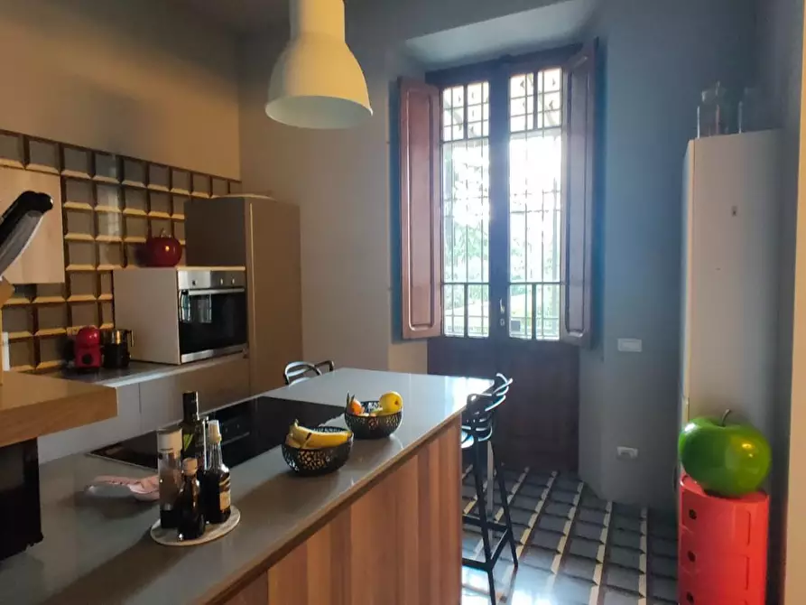 Immagine 15 di Appartamento in vendita  a Lucca