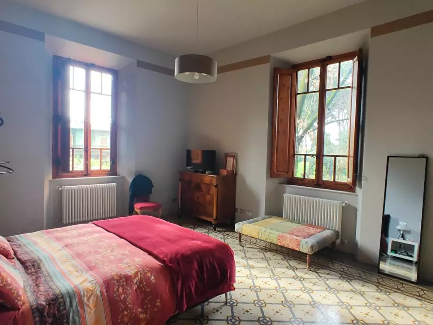 Immagine 22 di Appartamento in vendita  a Lucca