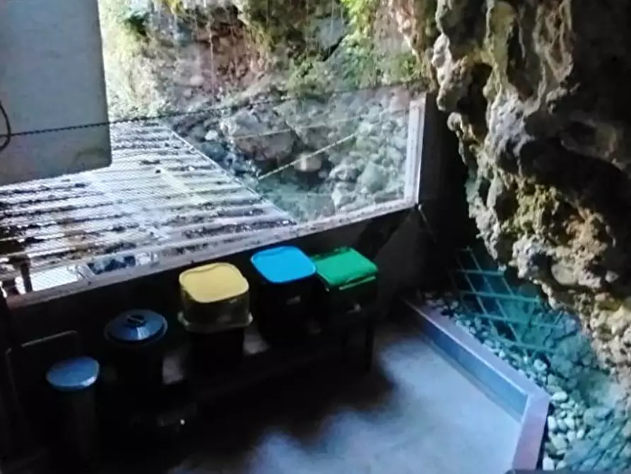 Immagine 17 di Appartamento in vendita  a Massa