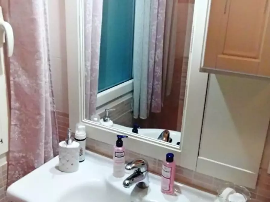 Immagine 16 di Appartamento in vendita  a Massa