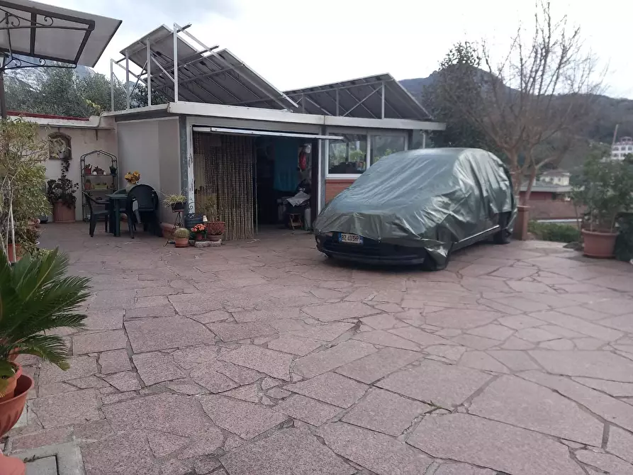 Immagine 21 di Casa semindipendente in vendita  a Carrara