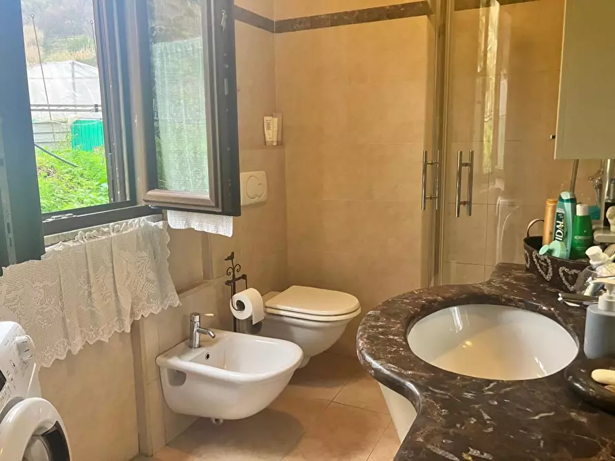 Immagine 29 di Casa semindipendente in vendita  a Carrara