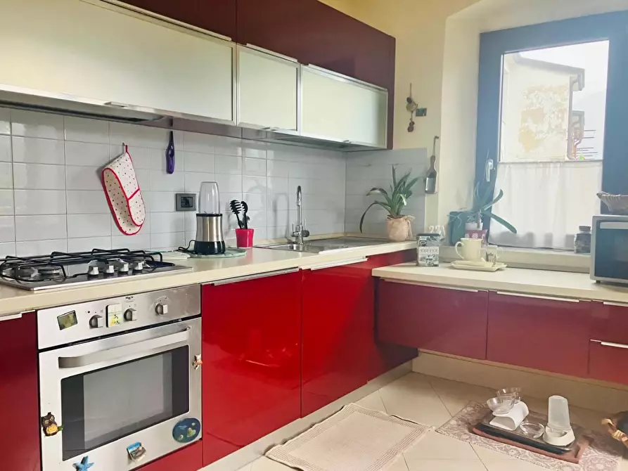 Immagine 4 di Casa semindipendente in vendita  a Carrara