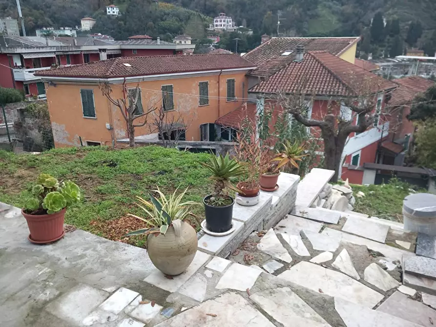 Immagine 5 di Casa semindipendente in vendita  a Carrara