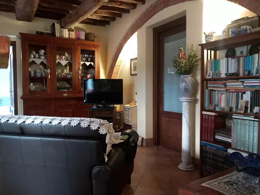Immagine 19 di Casa semindipendente in vendita  a Carrara