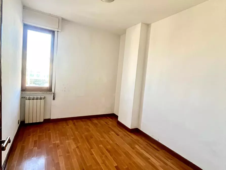 Immagine 14 di Appartamento in vendita  a Massa