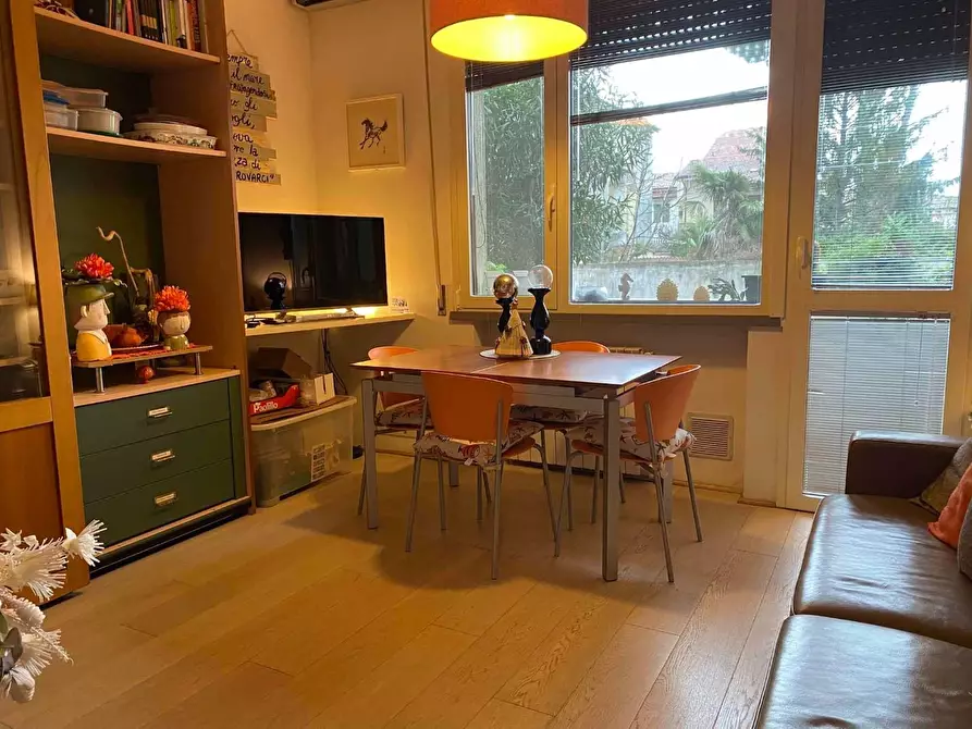 Immagine 2 di Appartamento in vendita  a Viareggio