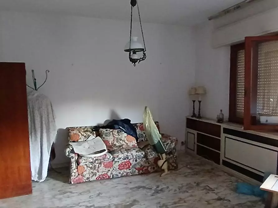 Immagine 8 di Villa in vendita  a Pisa