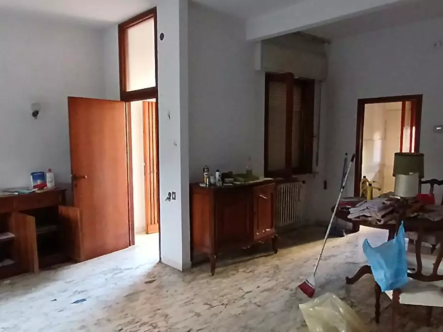 Immagine 4 di Villa in vendita  a Pisa