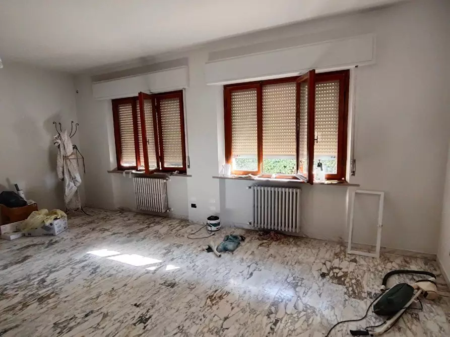 Immagine 2 di Villa in vendita  a Pisa