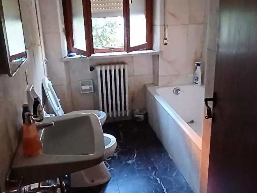 Immagine 9 di Villa in vendita  a Pisa