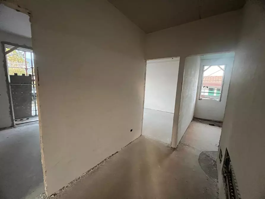 Immagine 3 di Villetta a schiera in vendita  a Cascina