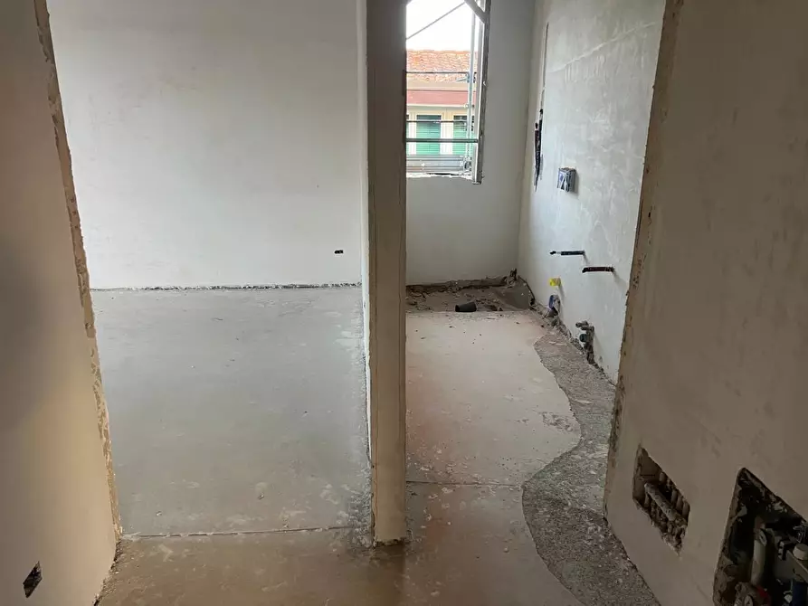 Immagine 8 di Villetta a schiera in vendita  a Cascina