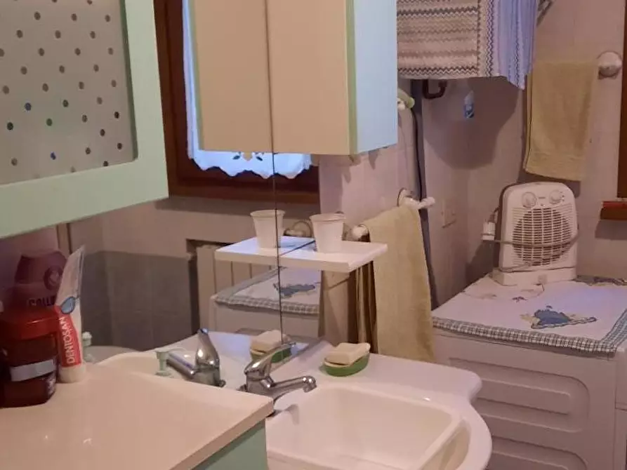 Immagine 11 di Appartamento in vendita  a Colle Di Val D'elsa