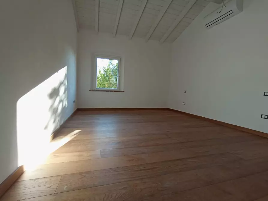 Immagine 13 di Terratetto in vendita  a San Giuliano Terme