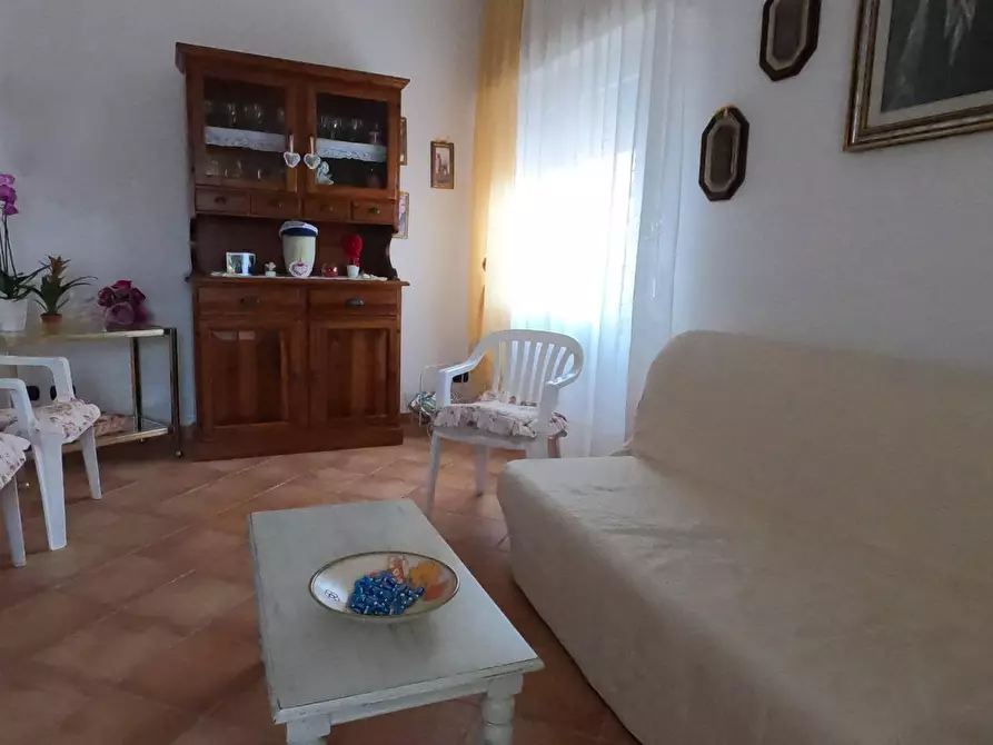 Immagine 1 di Villa in vendita  a Rosignano Marittimo