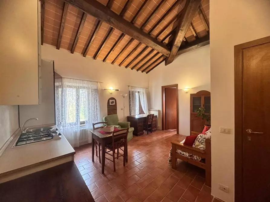 Immagine 2 di Appartamento in vendita  a Casole D'elsa