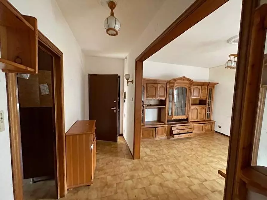 Immagine 3 di Appartamento in vendita  a Vecchiano