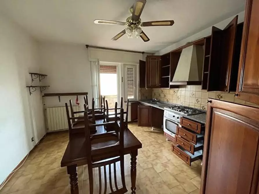 Immagine 2 di Appartamento in vendita  a Vecchiano