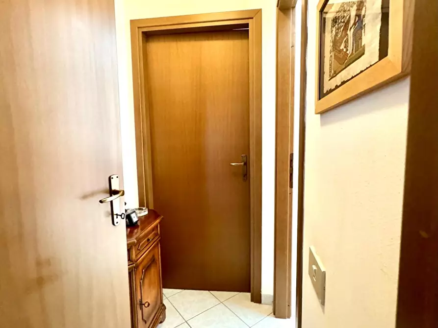 Immagine 11 di Appartamento in vendita  a Vinci