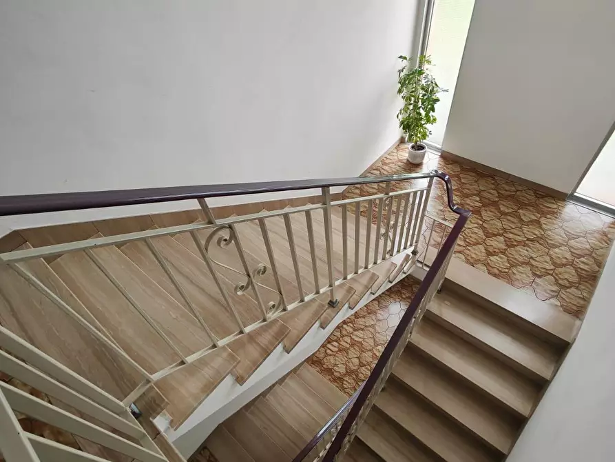 Immagine 16 di Appartamento in vendita  a Empoli