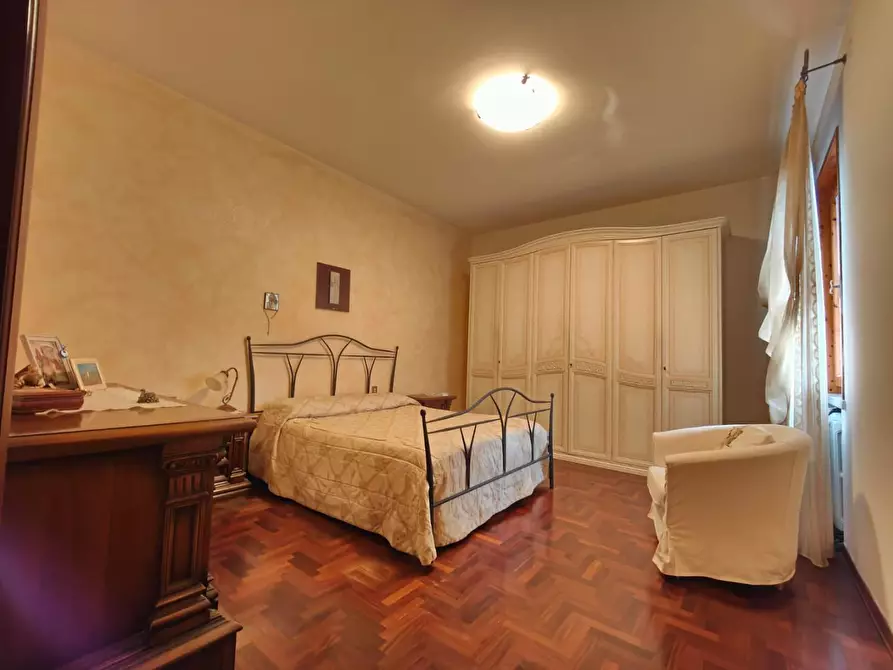 Immagine 21 di Appartamento in vendita  a Empoli