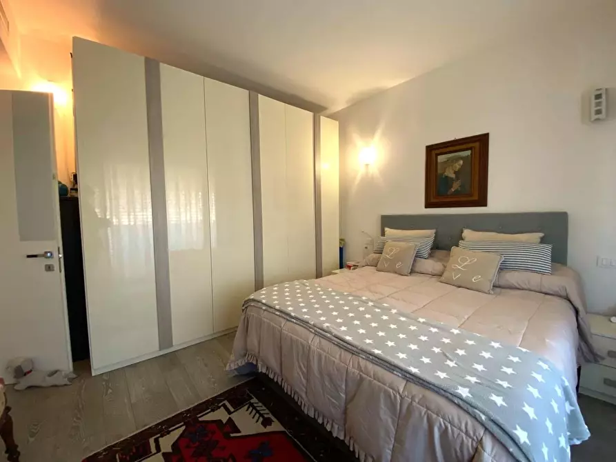 Immagine 6 di Appartamento in vendita  a Massa