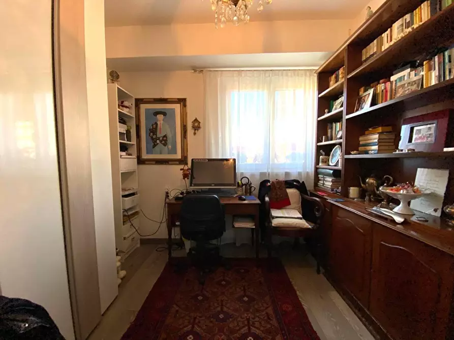 Immagine 8 di Appartamento in vendita  a Massa