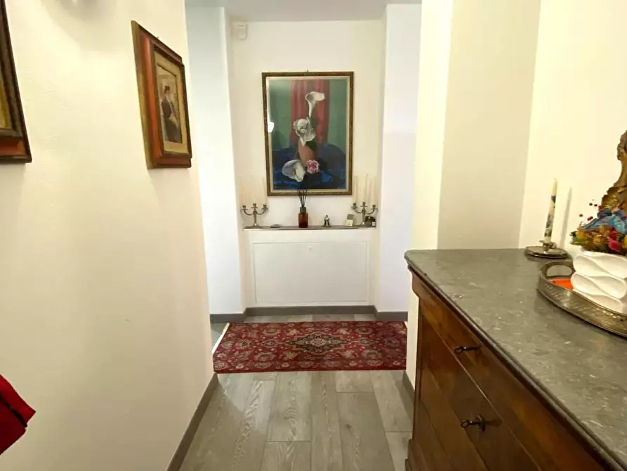 Immagine 5 di Appartamento in vendita  a Massa