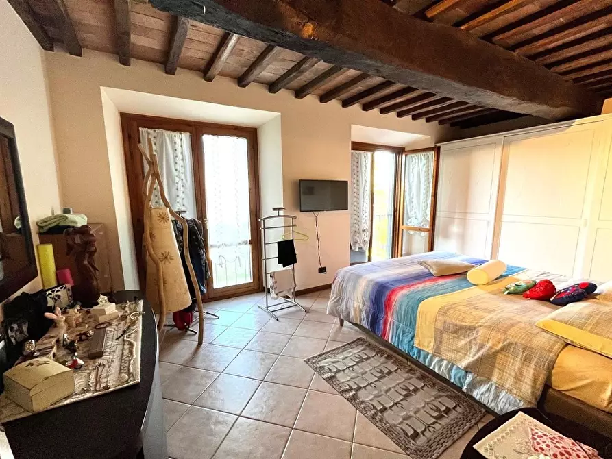 Immagine 11 di Appartamento in vendita  a Certaldo