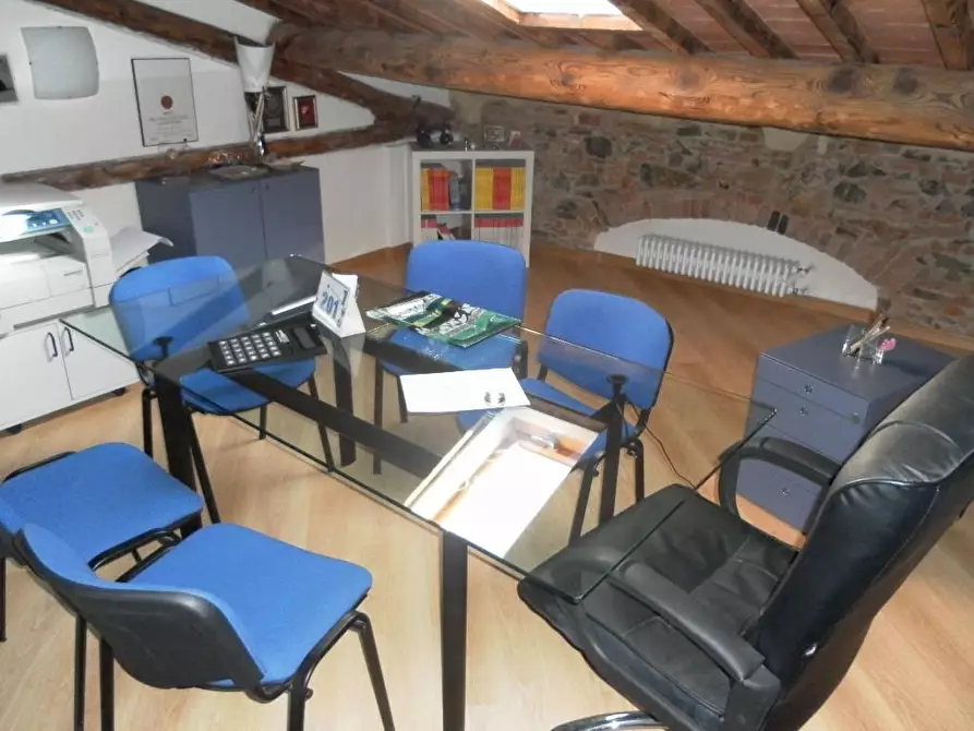 Immagine 8 di Laboratorio in vendita  a Cascina