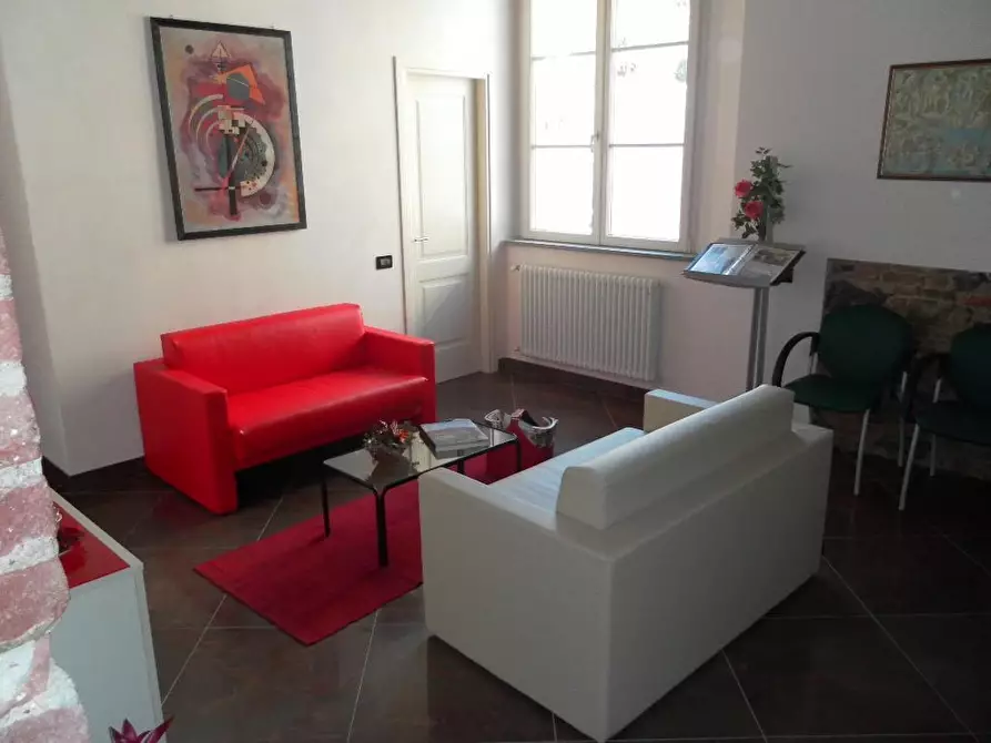 Immagine 2 di Laboratorio in vendita  a Cascina