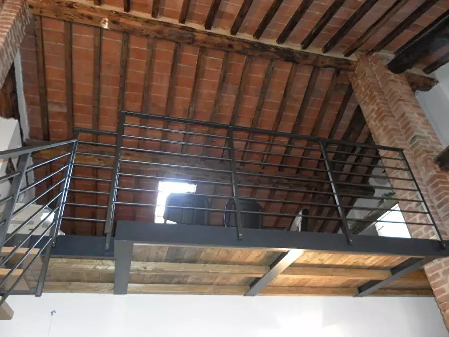 Immagine 5 di Laboratorio in vendita  a Cascina