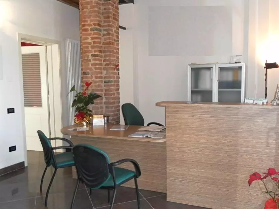 Immagine 6 di Laboratorio in vendita  a Cascina