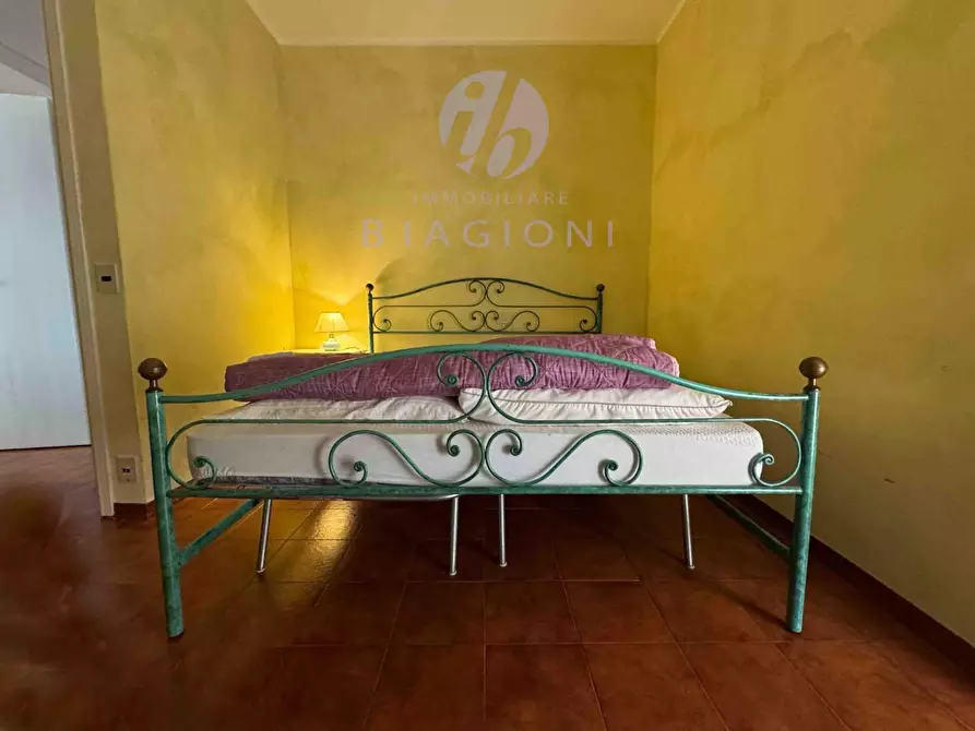 Immagine 23 di Casa trifamiliare in vendita  a Pietrasanta