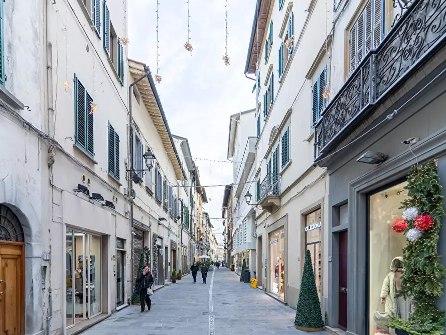 Immagine 3 di Attività commerciale in affitto  a Empoli