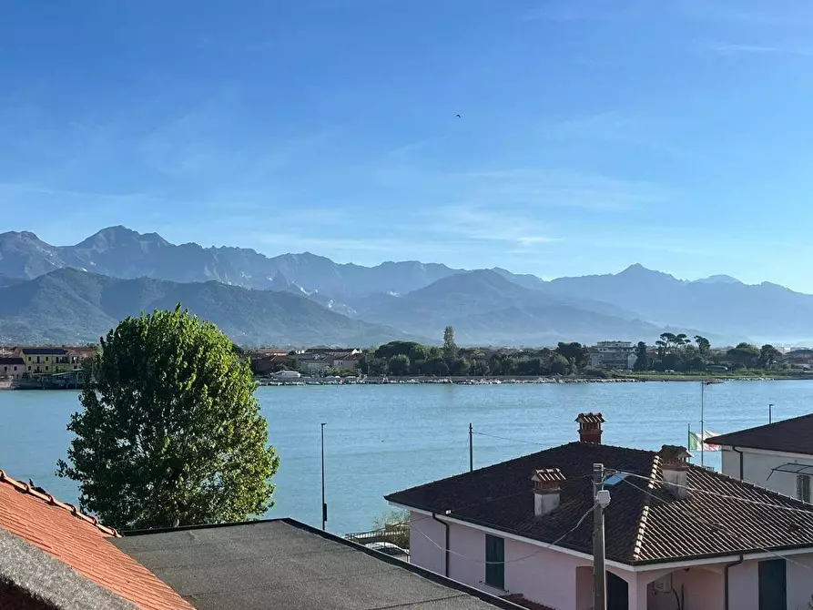 Immagine 2 di Appartamento in vendita  a Ameglia