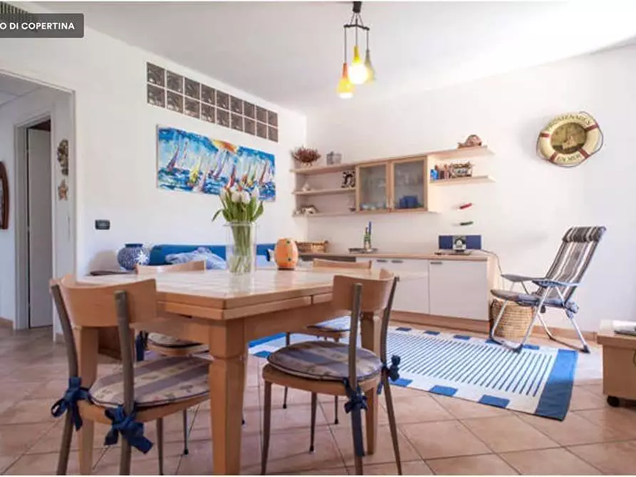 Immagine 9 di Appartamento in vendita  a Ameglia