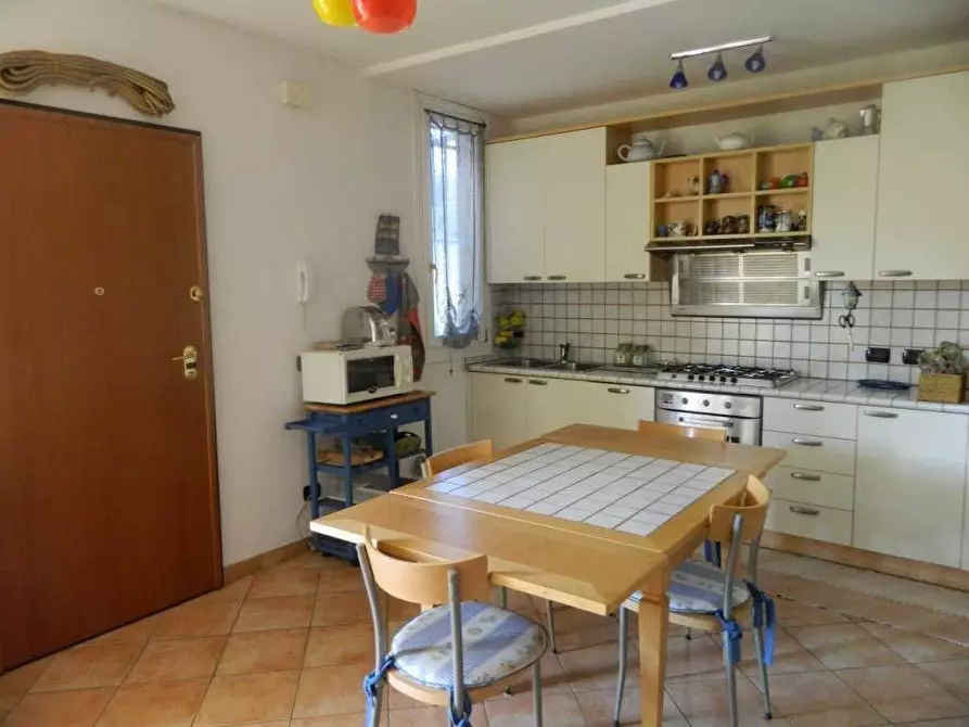 Immagine 13 di Appartamento in vendita  a Ameglia