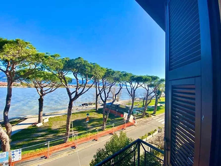 Immagine 19 di Appartamento in vendita  a Ameglia