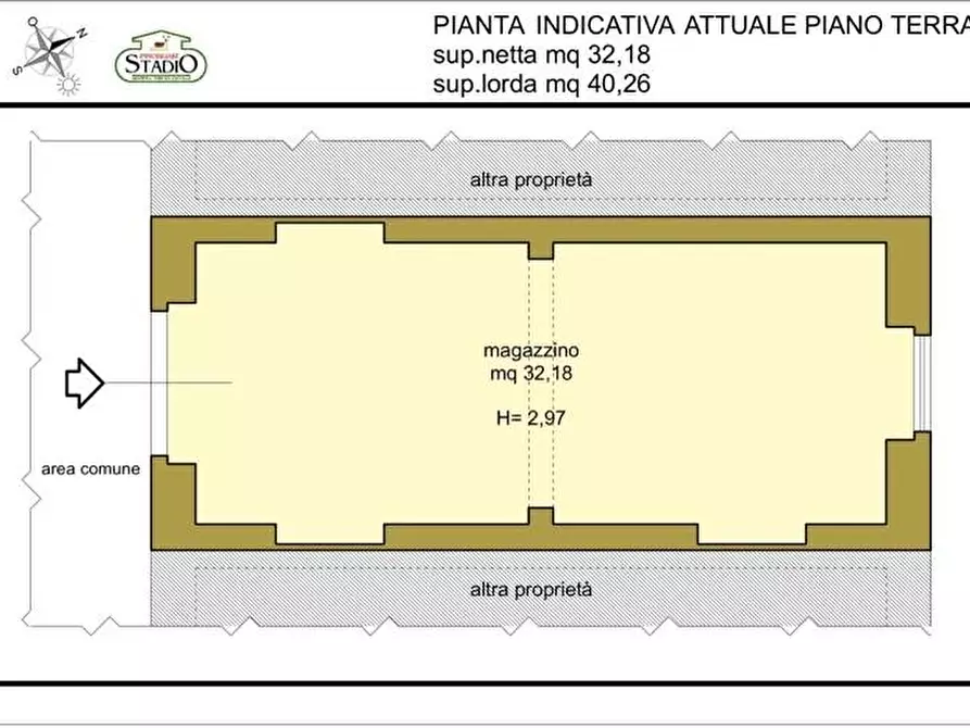 Immagine 1 di Locale commerciale in vendita  a Carrara