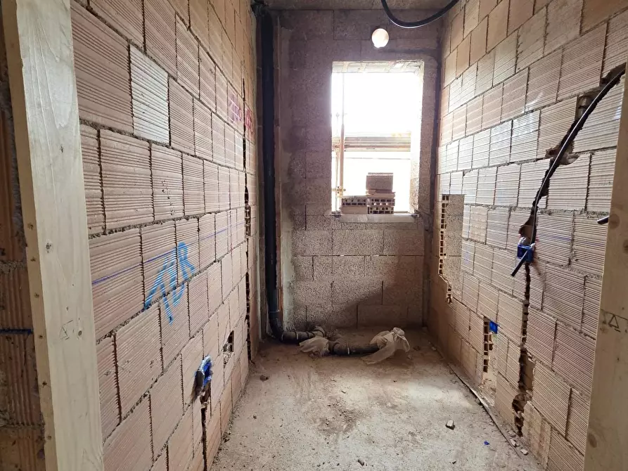 Immagine 11 di Mansarda in vendita  a Pescia